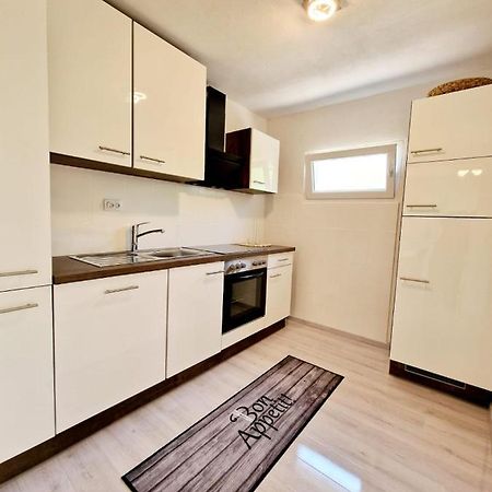 Split Apartment 外观 照片
