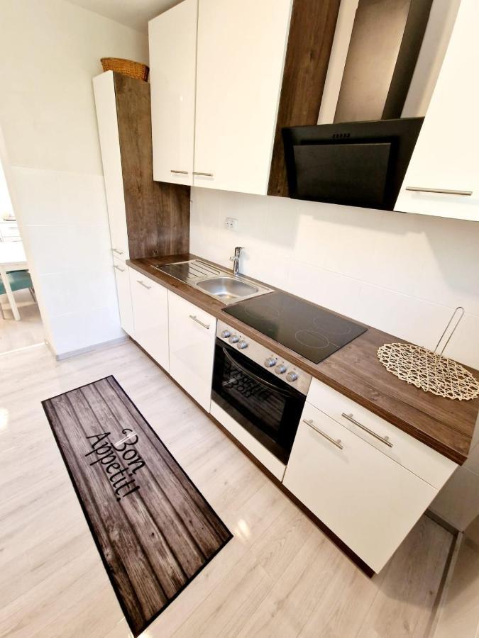 Split Apartment 外观 照片