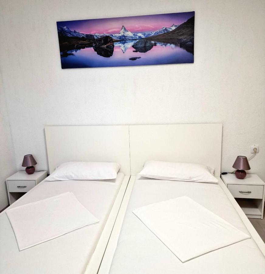 Split Apartment 外观 照片