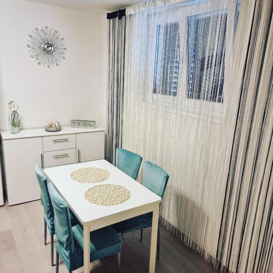 Split Apartment 外观 照片